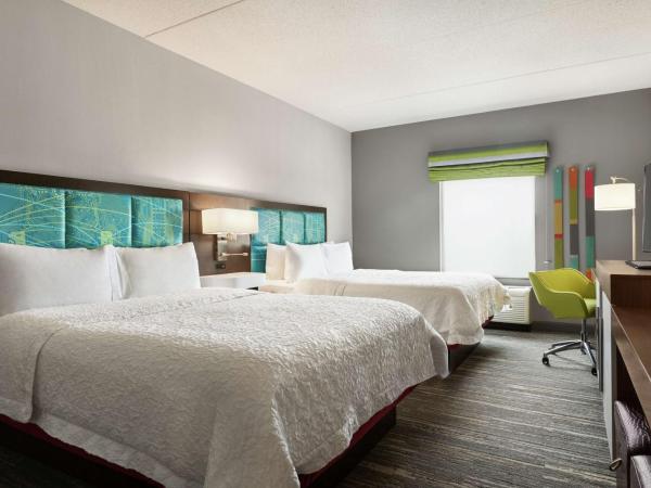 Hampton Inn London Ontario : photo 2 de la chambre chambre lit queen-size avec bureau - non-fumeurs