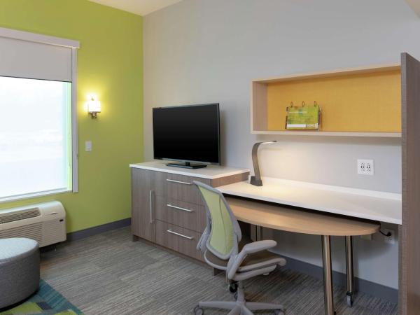 Home2 Suites By Hilton Indianapolis Airport : photo 2 de la chambre suite 1 chambre lit king-size - non-fumeurs