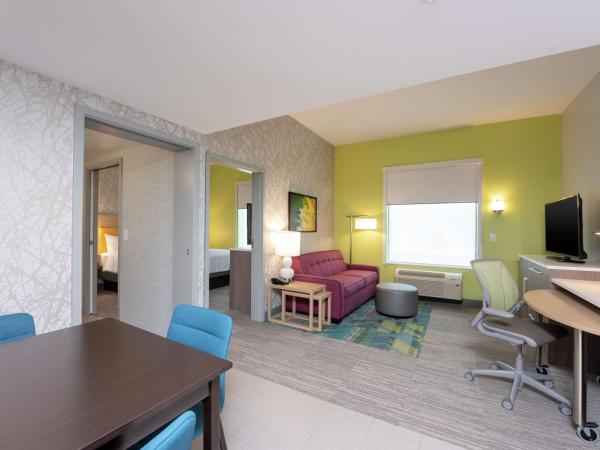 Home2 Suites By Hilton Indianapolis Airport : photo 3 de la chambre suite 1 chambre lit king-size - non-fumeurs