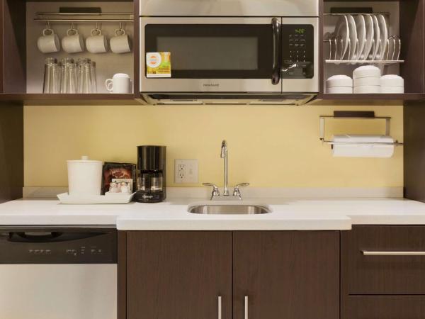 Home2 Suites by Hilton Oklahoma City South : photo 2 de la chambre suite studio lit king-size - non-fumeurs