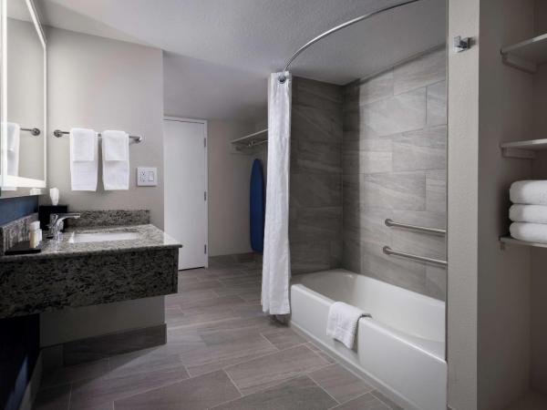 Embassy Suites by Hilton Tucson East : photo 6 de la chambre suite avec 2 lits queen-size - accessible aux personnes à mobilité réduite
