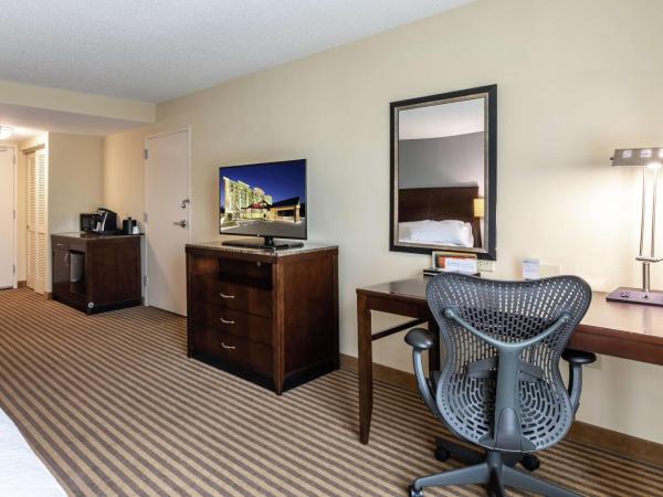 Hilton Garden Inn Atlanta Airport North : photo 3 de la chambre chambre avec 2 lits queen-size - pour personnes malentendantes