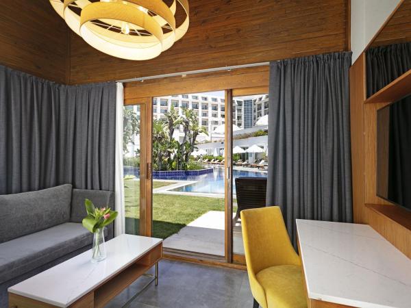 Titanic Deluxe Golf Belek : photo 4 de la chambre maison bali (accès direct à la piscine)