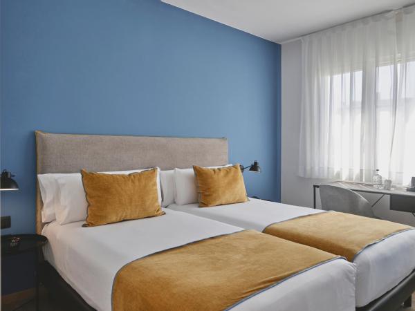 Tres Torres Atiram Hotels : photo 3 de la chambre chambre double ou lits jumeaux supérieure