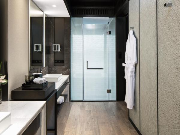 Hilton Ningbo Dongqian Lake : photo 3 de la chambre executive king room with lake view - lounge access