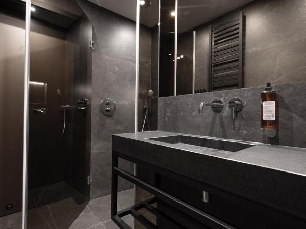 Art Suites Boutique Hotel - Krakow Center : photo 2 de la chambre suite penthouse avec jacuzzi