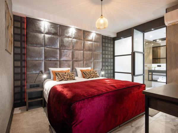 Art Suites Boutique Hotel - Krakow Center : photo 10 de la chambre suite penthouse avec jacuzzi