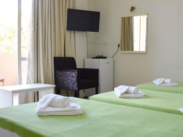 City Center Hotel : photo 2 de la chambre chambre triple