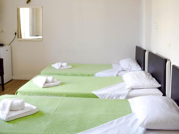 City Center Hotel : photo 3 de la chambre chambre triple