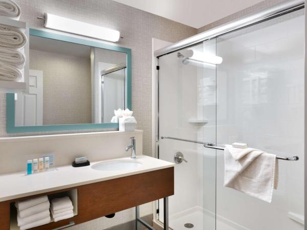 Hampton Inn & Suites Salt Lake City Airport : photo 3 de la chambre chambre 2 lits queen-size - non-fumeurs