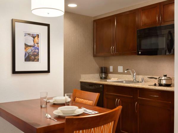 Homewood Suites by Hilton Las Vegas Airport : photo 3 de la chambre suite studio lit king-size - non-fumeurs