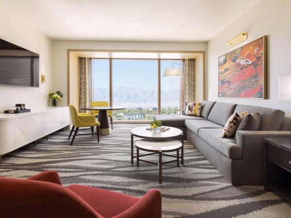 Conrad Las Vegas At Resorts World : photo 1 de la chambre suite 1 chambre lit king-size – vue sur ville 