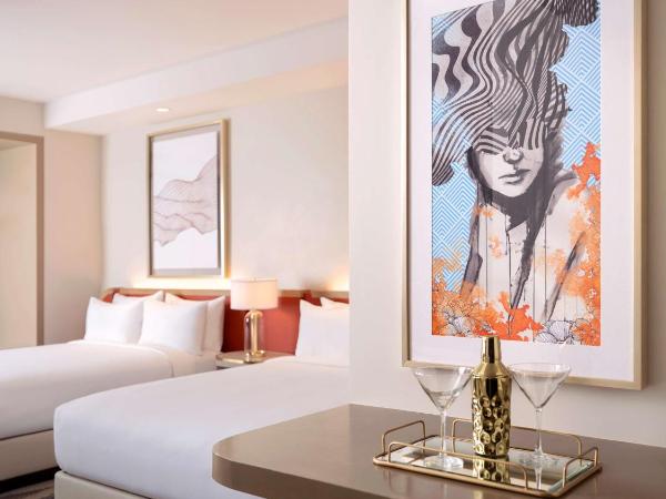 Conrad Las Vegas At Resorts World : photo 1 de la chambre chambre lit queen-size premium avec 2 lits queen-size
