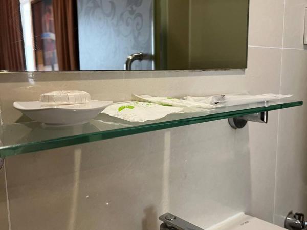 Frenz Hotel Kuala Lumpur : photo 4 de la chambre deluxe suite with window no view