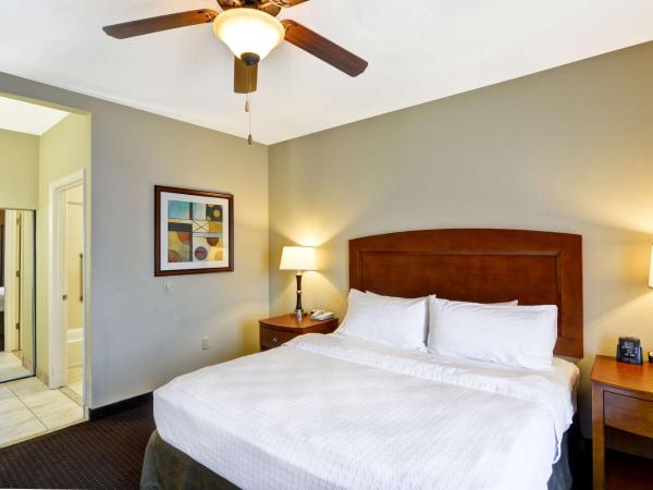 Homewood Suites by Hilton Houston West-Energy Corridor : photo 1 de la chambre two bedroom suite with one king and two queen beds - non-smoking