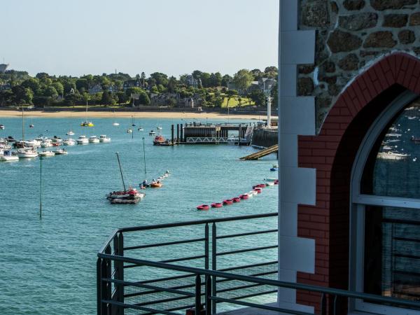 Castelbrac Hotel & Spa : photo 2 de la chambre chambre double prestige avec terrasse et vue sur mer