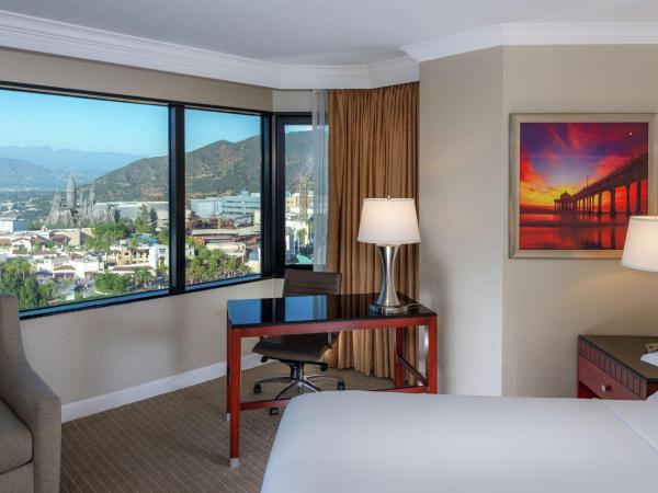 Hilton Los Angeles-Universal City : photo 1 de la chambre chambre lit king-size exécutive - vue sur studios universal