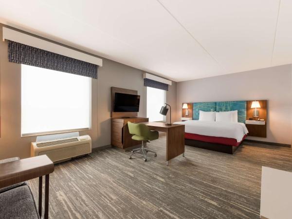 Hampton Inn & Suites Charlotte-Airport : photo 4 de la chambre suite studio lit king-size avec canapé-lit – non-fumeurs