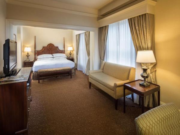 The Seelbach Hilton Louisville : photo 1 de la chambre suite junior lit king-size avec coin salon