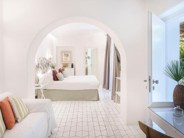 Botania Relais & Spa - The Leading Hotels of the World : photo 2 de la chambre suite junior - vue sur jardin