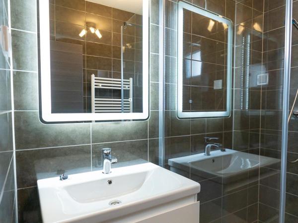 Arena Rooms Zagreb : photo 6 de la chambre chambre familiale deluxe