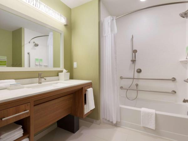 Home2 Suites By Hilton Oklahoma City Quail Springs : photo 2 de la chambre suite studio lit king-size - adaptée aux personnes malentendantes - non-fumeurs