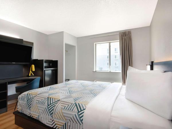 Motel 6-San Antonio, TX - South : photo 1 de la chambre chambre lit queen-size accessible aux personnes à mobilité réduite – non-fumeurs