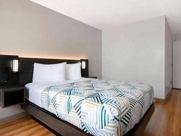 Motel 6-San Antonio, TX - South : photo 2 de la chambre chambre lit queen-size accessible aux personnes à mobilité réduite – non-fumeurs