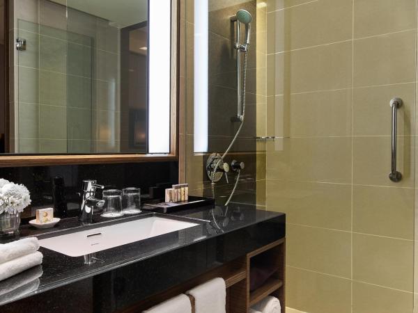 Renaissance Johor Bahru Hotel : photo 2 de la chambre chambre lit king-size deluxe