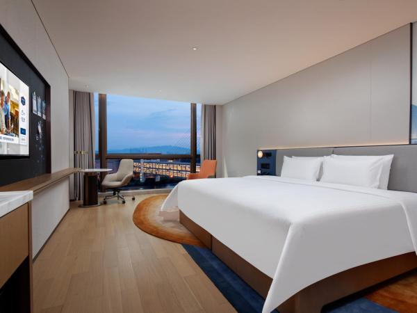 Hampton by Hilton Shenzhen Futian Port : photo 2 de la chambre chambre supérieure lit queen-size