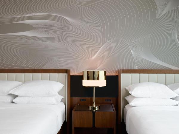 JW Marriott Dallas Arts District : photo 3 de la chambre chambre de luxe avec 2 lits queen-size - Étage supérieur