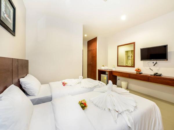 The Topaz Residence Phuket Town : photo 1 de la chambre chambre double ou lits jumeaux