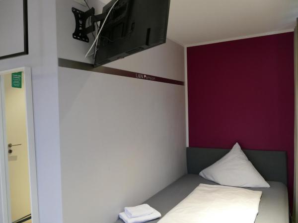 Pension Sölde : photo 3 de la chambre chambre simple avec salle de bains privative