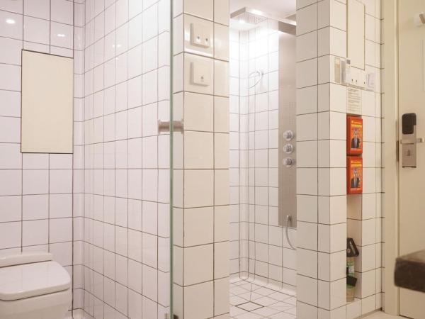 TGS Studio Hotel : photo 10 de la chambre chambre double supérieure