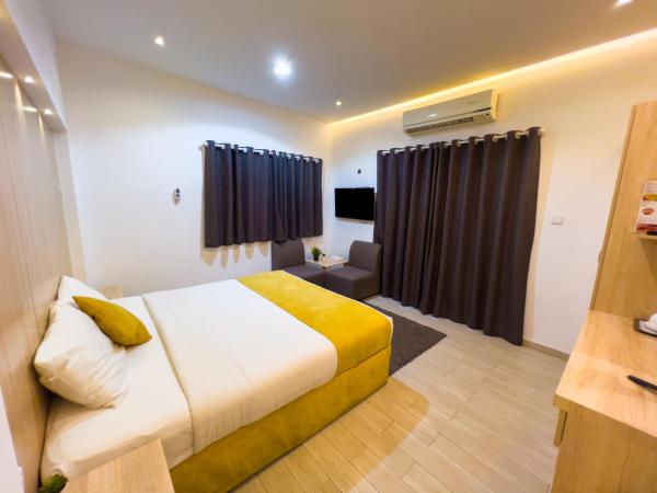 24 Gold Hotel : photo 9 de la chambre chambre lit king-size