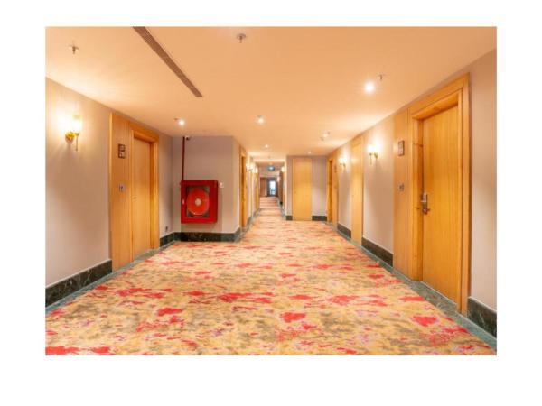 Hotel Pokhara Grande : photo 6 de la chambre chambre double ou lits jumeaux supérieure