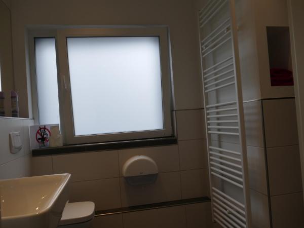 Pension Sölde : photo 5 de la chambre chambre lits jumeaux standard avec salle de bains commune