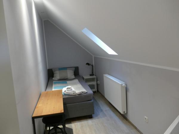 Pension Sölde : photo 6 de la chambre chambre simple avec toilettes communes