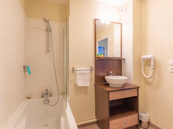 Appart'City Classic La Roche sur Yon Centre : photo 6 de la chambre grand appartement