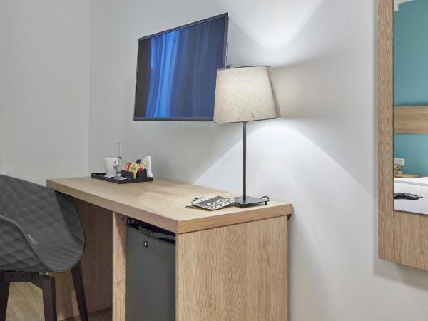 Center Hotels Plaza : photo 2 de la chambre chambre simple standard