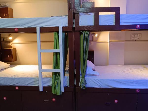 Frazyone hostel : photo 9 de la chambre lit superposé dans dortoir mixte