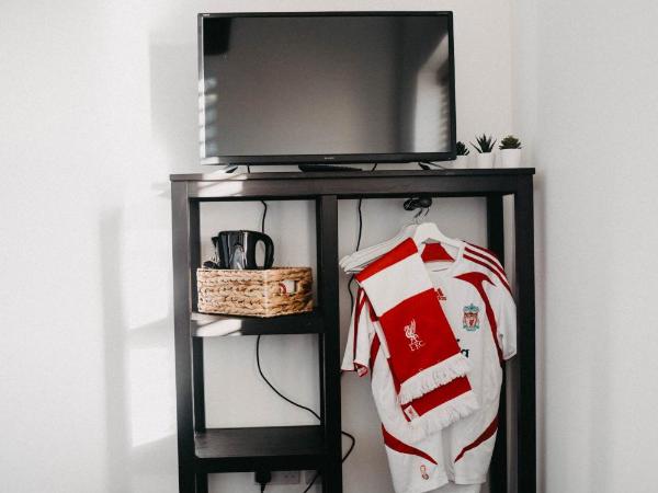 Flat Iron Anfield : photo 5 de la chambre chambre lits jumeaux avec douche