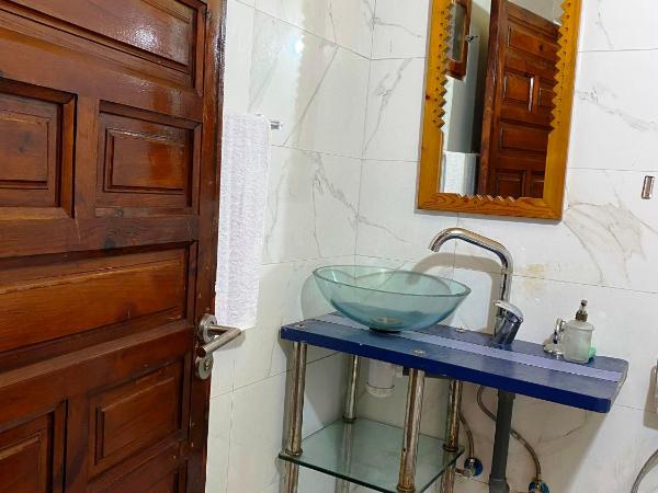 RIAD Tamazouzt : photo 1 de la chambre chambre double avec salle de bains privative