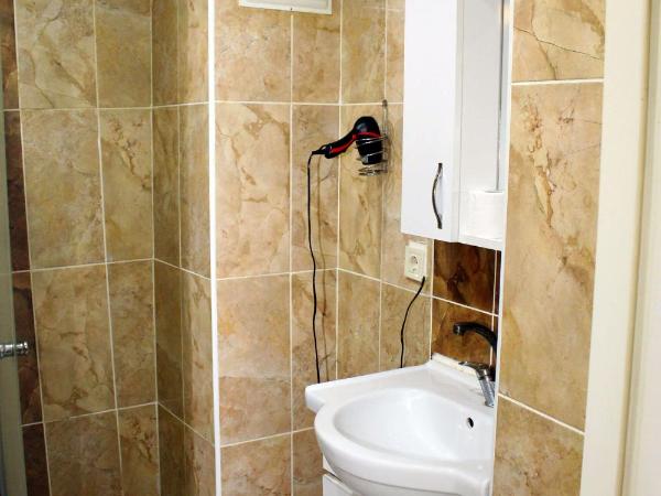 biglife hotel : photo 7 de la chambre chambre quadruple avec salle de bains commune