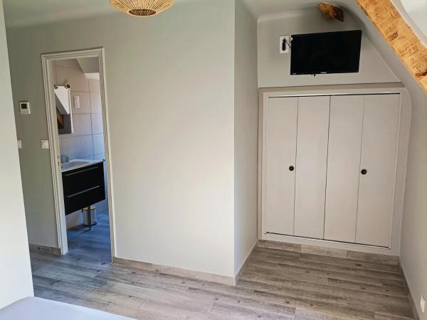 La Villa Perigourdine : photo 8 de la chambre chambre lit queen-size - vue sur jardin