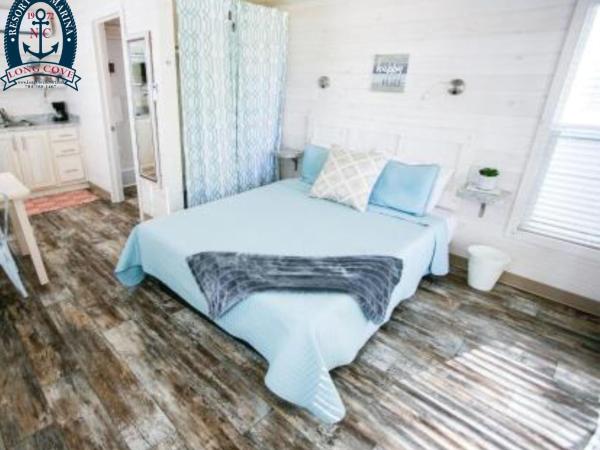 Long Cove Resort and Marina : photo 4 de la chambre studio avec vue sur lac