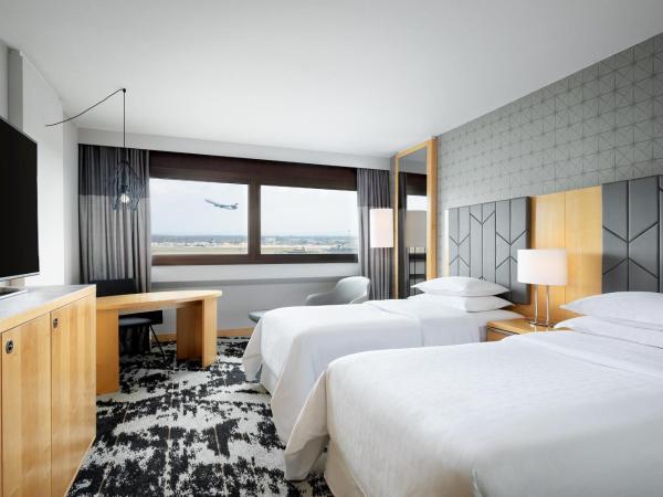 Sheraton Frankfurt Airport Hotel & Conference Center : photo 1 de la chambre chambre lits jumeaux deluxe