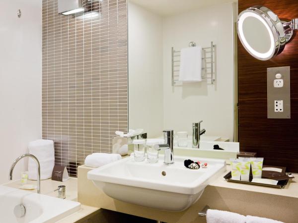 Pullman Sydney Olympic Park : photo 5 de la chambre chambre lit king-size deluxe