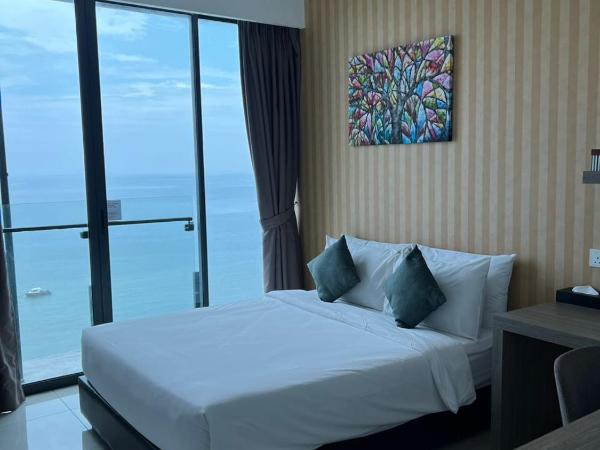 D'Wharf Hotel & Serviced Residence : photo 2 de la chambre suite