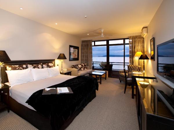 Millennium Hotel & Resort Manuels Taupo : photo 1 de la chambre suite junior lit king-size